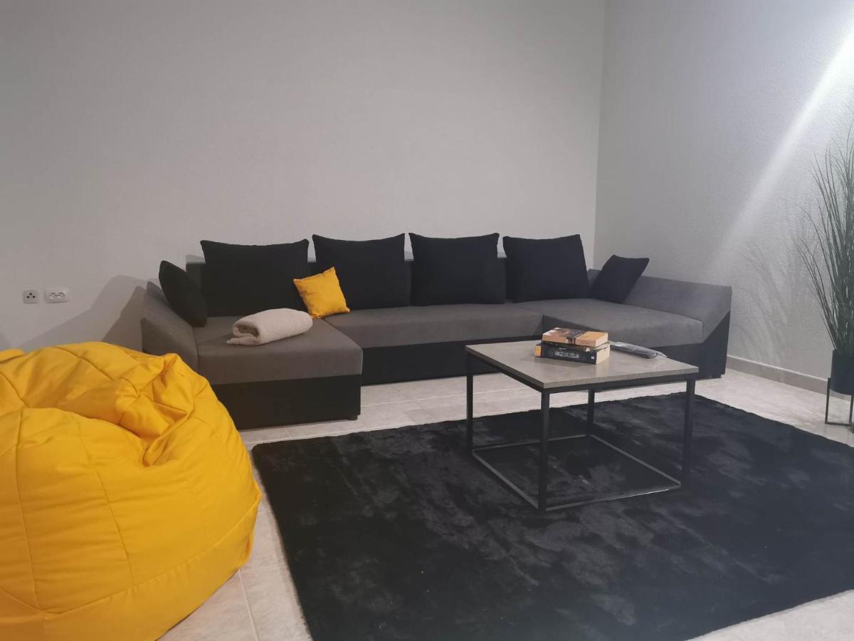 סנג' Guesthouse Nadia מראה חיצוני תמונה