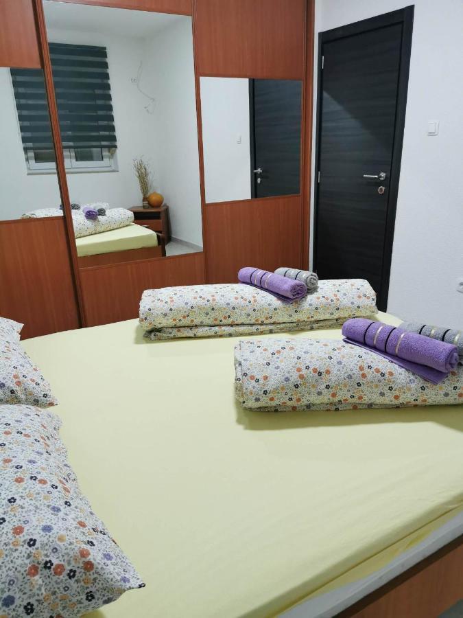 סנג' Guesthouse Nadia מראה חיצוני תמונה