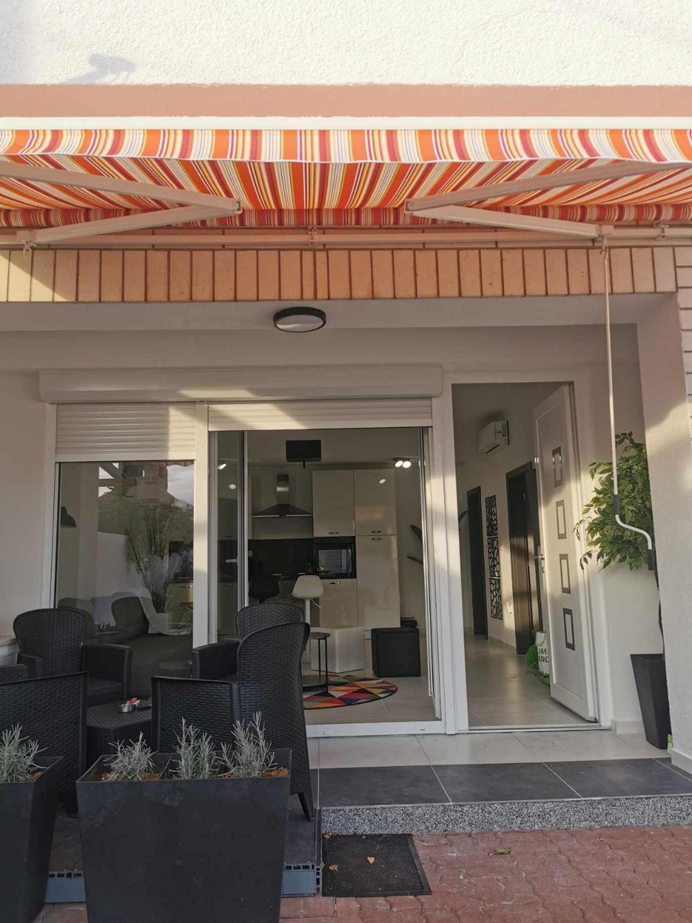 סנג' Guesthouse Nadia מראה חיצוני תמונה