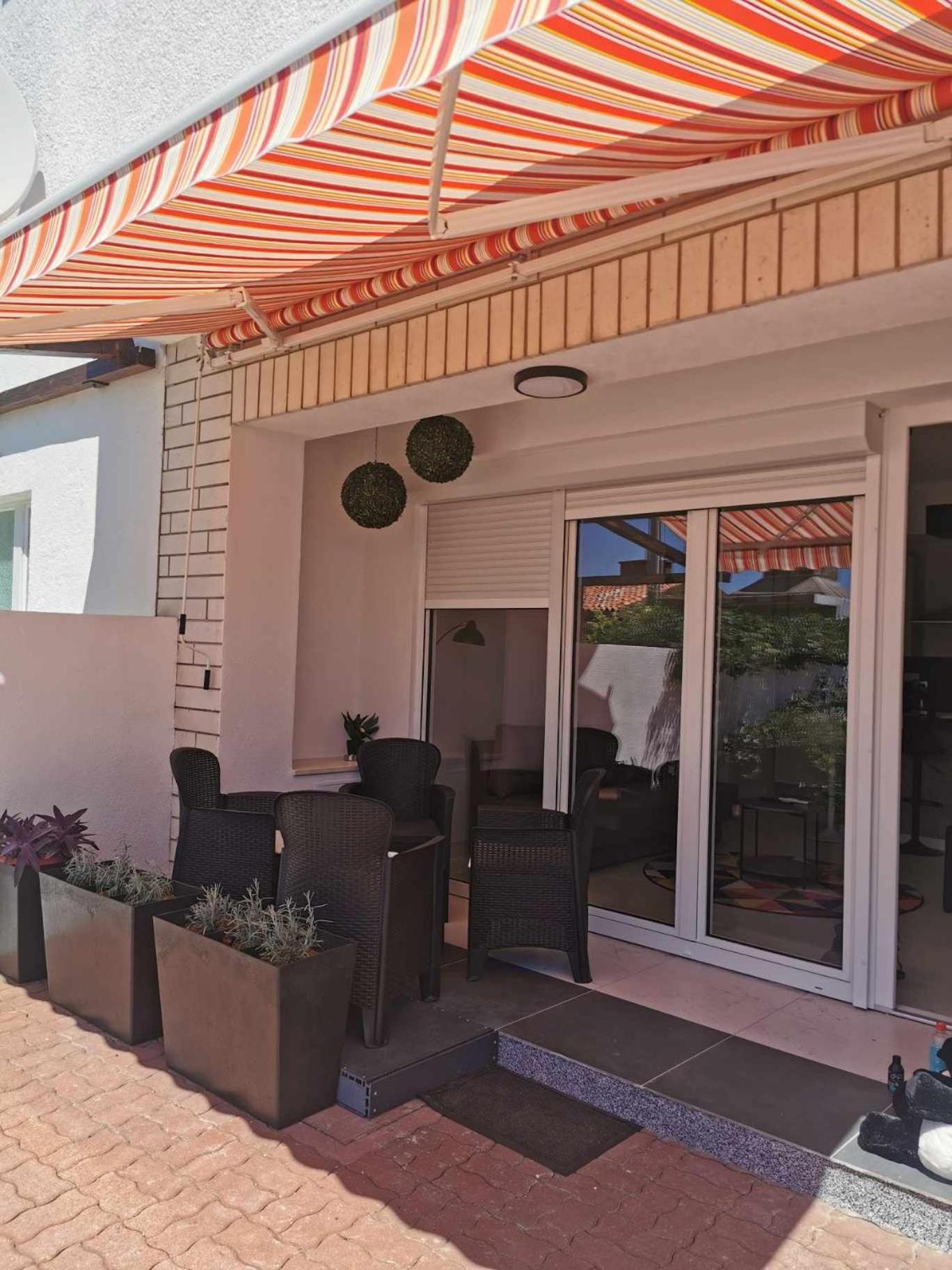 סנג' Guesthouse Nadia מראה חיצוני תמונה
