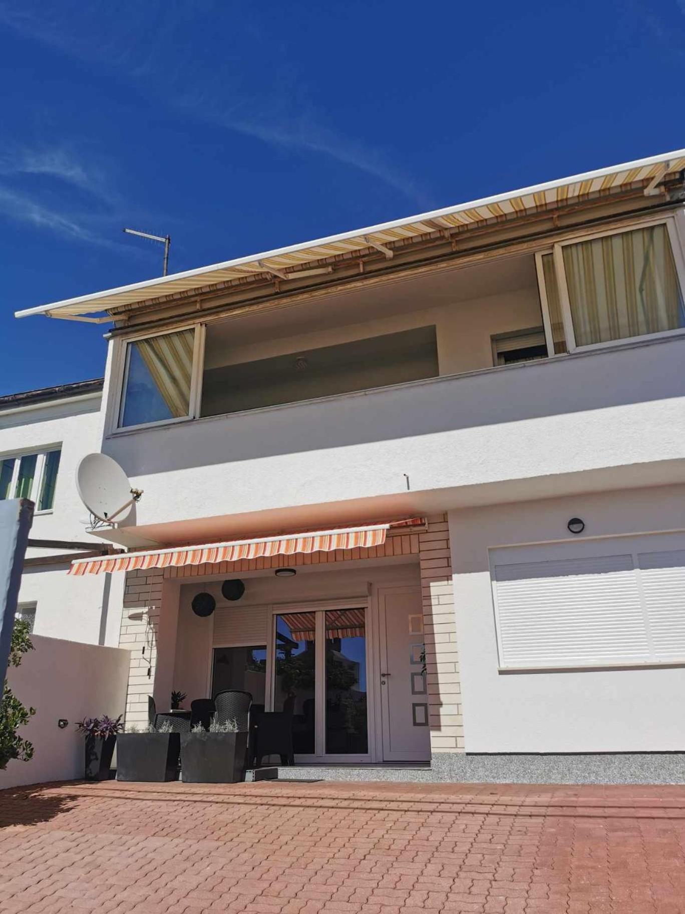סנג' Guesthouse Nadia מראה חיצוני תמונה